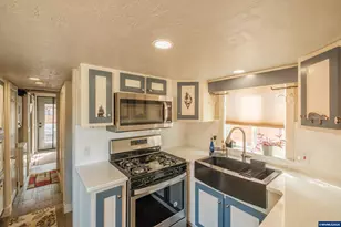 8372 Enchanted (#204) Wy SE, Turner, OR 97392 - Photo 6