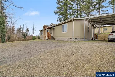 15 N Hillside Dr, Rose Lodge, OR 97368 - Photo 2