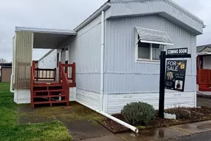 2901 E 2nd St, Newberg, OR 97132 - Photo 1