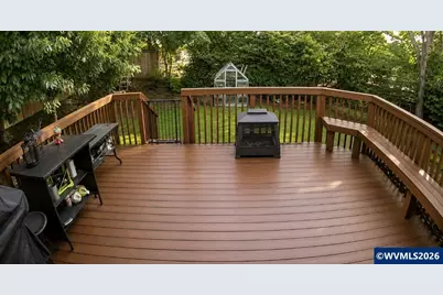 2042 Summit Av NW, Salem, OR 97304 - Photo 16
