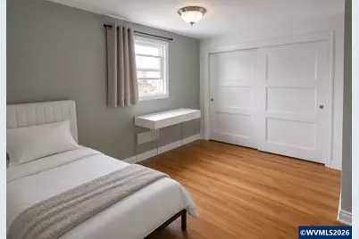 2042 Summit Av NW, Salem, OR 97304 - Photo 6