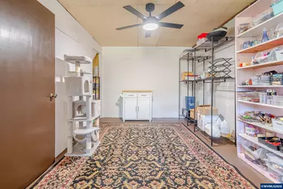 656 NW E Thornton Lake Dr, Albany, OR 97321 - Photo 22