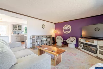 656 NW E Thornton Lake Dr, Albany, OR 97321 - Photo 4