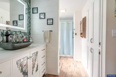 656 NW E Thornton Lake Dr, Albany, OR 97321 - Photo 14