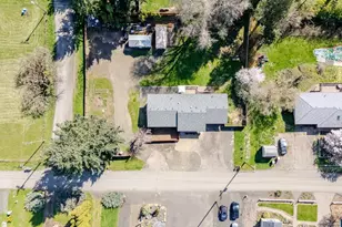 656 NW East Thornton Lake Dr, Albany, OR 97321 - Photo 40