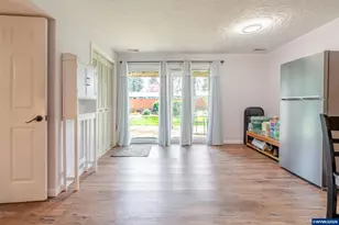 656 NW East Thornton Lake Dr, Albany, OR 97321 - Photo 30