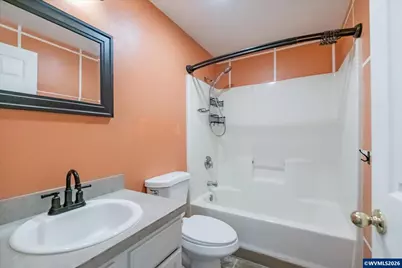 1053 Kees St, Lebanon, OR 97355 - Photo 22