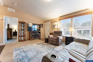 4995 Sunnyside Rd SE, Salem, OR 97302 - Photo 6