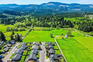 1231 SW 3rd Ave, Mill City, OR 97360 - Photo 6