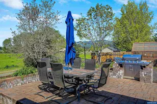 1231 SW 3rd Ave, Mill City, OR 97360 - Photo 46