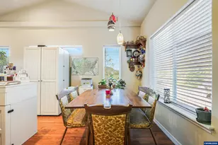 1231 SW 3rd Ave, Mill City, OR 97360 - Photo 20