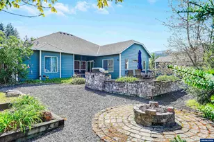 1231 SW 3rd Ave, Mill City, OR 97360 - Photo 40