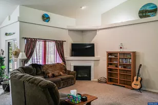 1231 SW 3rd Ave, Mill City, OR 97360 - Photo 10