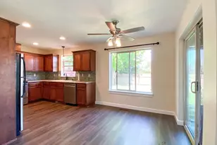 274 SW Bell Dr, Dallas, OR 97338 - Photo 22