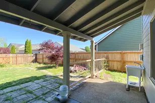 274 SW Bell Dr, Dallas, OR 97338 - Photo 10