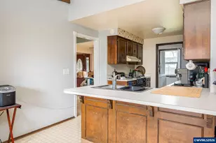 4558 Treeside Ct NE, Salem, OR 97305 - Photo 8