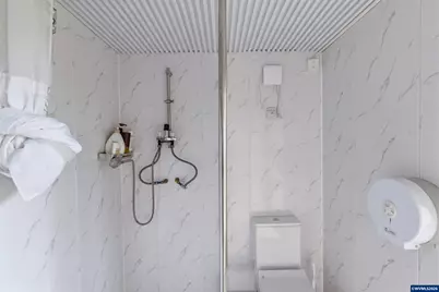 38415 Century Dr NE, Albany, OR 97322 - Photo 24