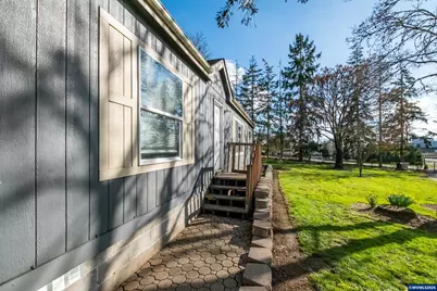 38423 Century Dr NE, Albany, OR 97322 - Photo 4