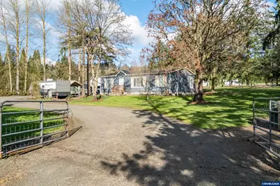 38423 Century Dr NE, Albany, OR 97322 - Photo 2