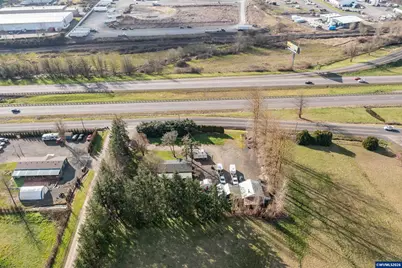 38423 Century Dr NE, Albany, OR 97322 - Photo 16