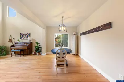 308 Holder Ln SE, Salem, OR 97306 - Photo 10