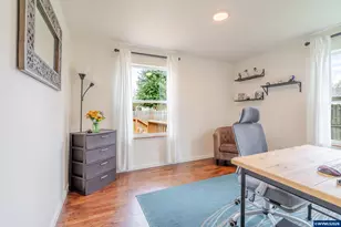 221 Jennings St, Lebanon, OR 97355 - Photo 18