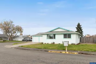 430 35th Ave SE, Albany, OR 97322 - Photo 2