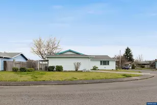 430 35th Ave SE, Albany, OR 97322 - Photo 4