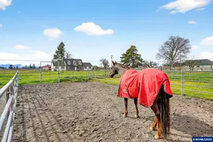 10093 Wiseacre NE Ln, Aurora, OR 97002 - Photo 32