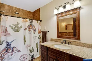 10093 Wiseacre Ln NE, Aurora, OR 97002 - Photo 46