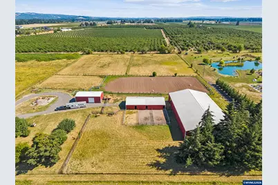 10093 Wiseacre Ln NE, Aurora, OR 97002 - Photo 10