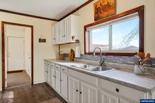 10093 Wiseacre NE Ln, Aurora, OR 97002 - Photo 18