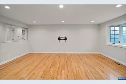 4835 Driftwood Ct NE, Salem, OR 97305 - Photo 12