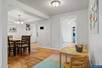 472 E St, Lebanon, OR 97355 - Photo 12