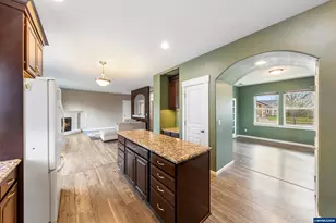 515 Montclair Dr NE, Albany, OR 97322 - Photo 10