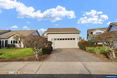 240 Magnolia Dr, Creswell, OR 97426 - Photo 6