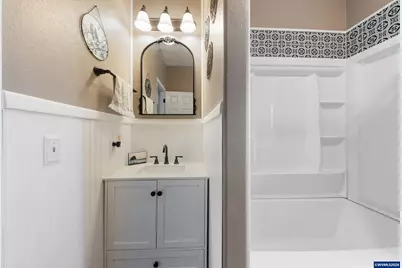 1377 SW Louise Dr, McMinnville, OR 97128 - Photo 28