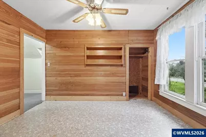 130 C St, Scotts Mills, OR 97375 - Photo 40