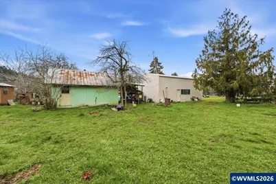 130 C St, Scotts Mills, OR 97375 - Photo 20
