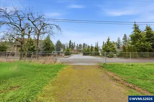 130 C St, Scotts Mills, OR 97375 - Photo 22