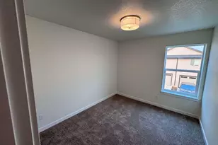 360 SE Shetterly Dr, Dallas, OR 97338 - Photo 20