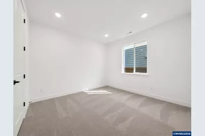 5954 Sorrento St St S, Salem, OR 97306 - Photo 10