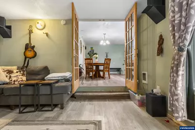 2045 Liberty St NE, Salem, OR 97301 - Photo 14