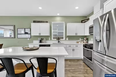 900 Ben Brown Ln, Woodburn, OR 97071 - Photo 4