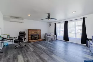 47866 W 1st St, Oakridge, OR 97463 - Photo 8