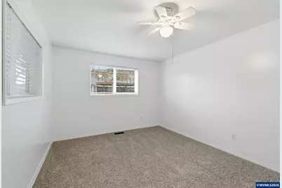 1390 Astor Wy, Woodburn, OR 97071 - Photo 14