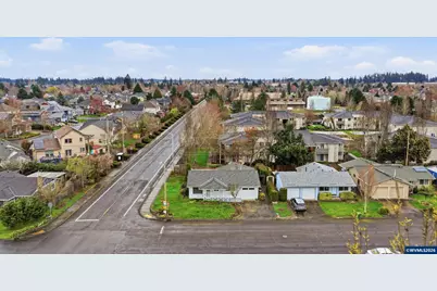 1390 Astor Wy, Woodburn, OR 97071 - Photo 36