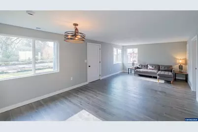 995 Fairview Av SE, Salem, OR 97302 - Photo 8