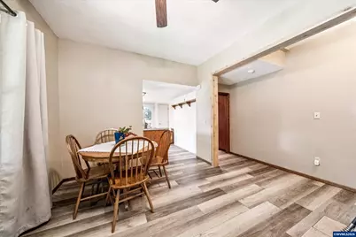 14604 Woodburn Monitor Rd NE, Woodburn, OR 97071 - Photo 6