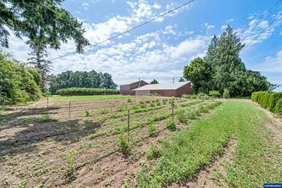 14604 Woodburn Monitor Rd NE, Woodburn, OR 97071 - Photo 38
